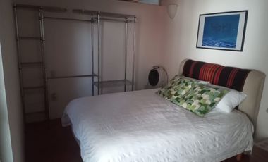 CUARTO  AMUEBLADO en hermosa  CHAPALITA  GDL SOLO CUARTO  BAÑO PRIVADO