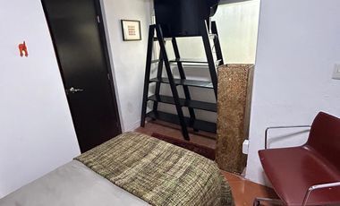 CUARTO  AMUEBLADO en hermosa  CHAPALITA  GDL SOLO CUARTO  BAÑO PRIVADO