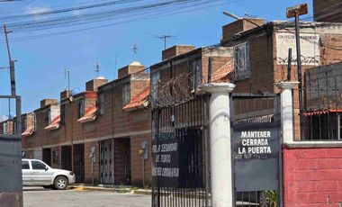 CASA EN REMATE DE 2 RECÁMARAS, EN VENTA,  EN TULTITLÁN, ESTADO DE MEXICO.