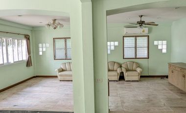 Single house with 4 bedroom 3 bathroom about 250 sq m. with big balcony, maid quarter big garden with big garden partly furnished in Chuanchuen Parkvi