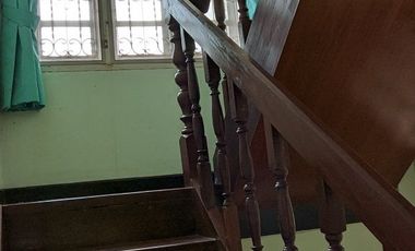 Single house with 4 bedroom 3 bathroom about 250 sq m. with big balcony, maid quarter big garden with big garden partly furnished in Chuanchuen Parkvi
