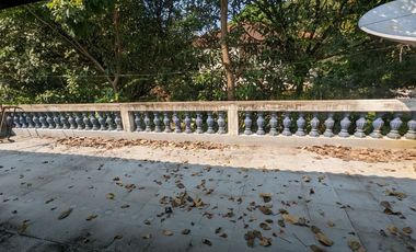 Single house with 4 bedroom 3 bathroom about 250 sq m. with big balcony, maid quarter big garden with big garden partly furnished in Chuanchuen Parkvi