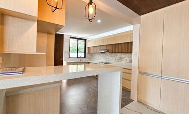 5BR MODERN SEMI FURNISHED SINGLE ATTACHED IN SUCAT PARAÑAQUE CITY
