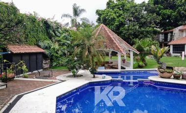 Casa a pie de calle que combina Elegancia y Confort