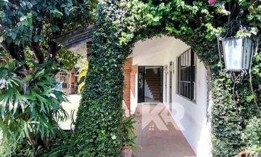 Casa a pie de calle que combina Elegancia y Confort
