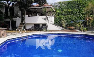 Casa a pie de calle que combina Elegancia y Confort