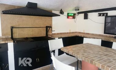 Casa a pie de calle que combina Elegancia y Confort