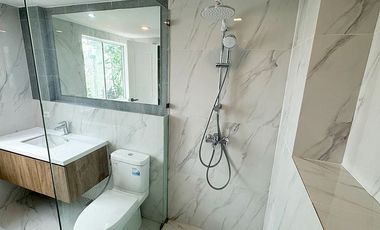 4 Bedroom House in Lahug Cebu For Sale in Hacienda Salinas Subdivision