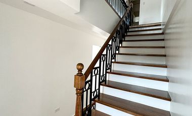 4 Bedroom House in Lahug Cebu For Sale in Hacienda Salinas Subdivision