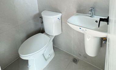 4 Bedroom House in Lahug Cebu For Sale in Hacienda Salinas Subdivision
