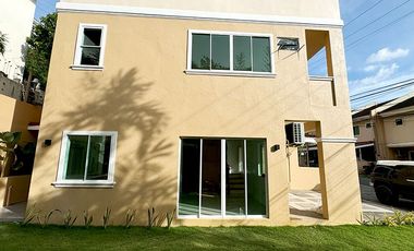 4 Bedroom House in Lahug Cebu For Sale in Hacienda Salinas Subdivision