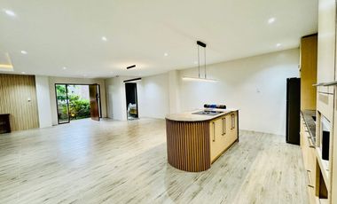 4 Bedroom Brand New Semi-Furnished House and Lot for Sale in Sucat, Parañaque City