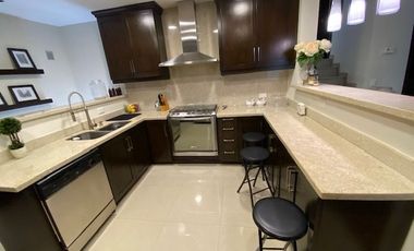 Casa en Venta en Los Angeles, Bosque Residencial, Valle Oriente