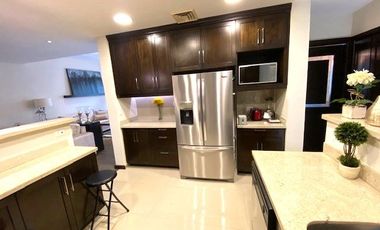 Casa en Venta en Los Angeles, Bosque Residencial, Valle Oriente