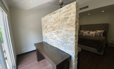 Casa en Venta en Los Angeles, Bosque Residencial, Valle Oriente