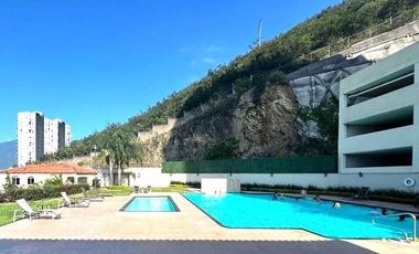 Casa en Venta en Los Angeles, Bosque Residencial, Valle Oriente