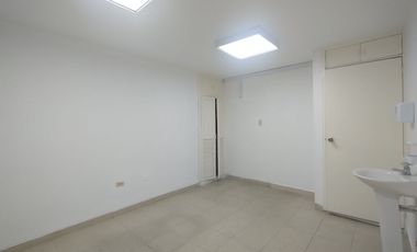 Oficina en arriendo en Alto Prado.