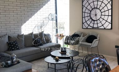 CASA EN RENTA, a 3 MIN. DE LA IBERO, León,Gto; NUEVA, 4 REC, JARDINES, FRACC. CON ALBERCA