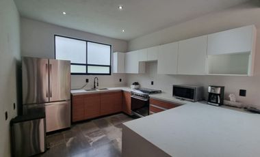 NUEVA CASA EN VENTA, AVANDARO.