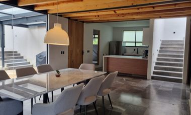 NUEVA CASA EN VENTA, AVANDARO.