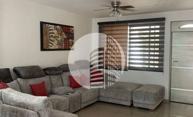CASA RECIEN REMODELADA SE PUEDE VENDER AMUEBLADA.