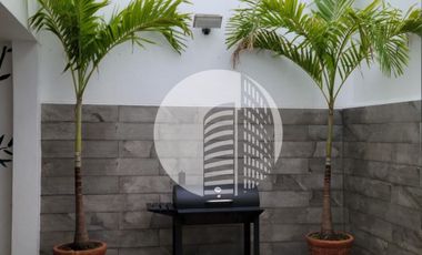 CASA RECIEN REMODELADA SE PUEDE VENDER AMUEBLADA.