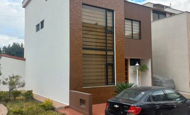 LINDA CASA DE OPORTUNIDAD A LA VENTA SECTOR ESPE DEL VALLE