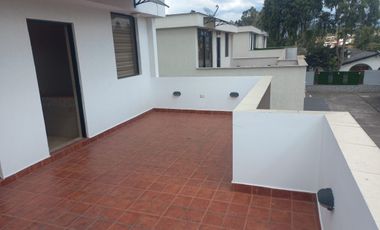 LINDA CASA DE OPORTUNIDAD A LA VENTA SECTOR ESPE DEL VALLE