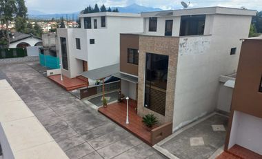 LINDA CASA DE OPORTUNIDAD A LA VENTA SECTOR ESPE DEL VALLE