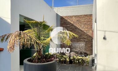 CASA EN EXCELENTE UBICACIÓN TODO EN UN SOLO PISO