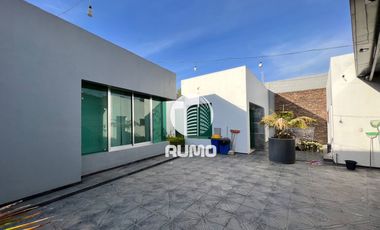 CASA EN EXCELENTE UBICACIÓN TODO EN UN SOLO PISO