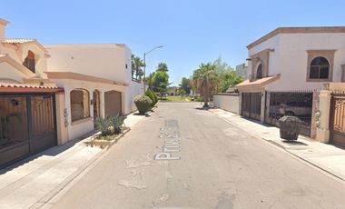 Venta de Hermosa Casa, Col. Montecarlo, Obregón, Sonora.