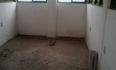 SE VENDE EXCELENTE BODEGA EN EL TEJAR