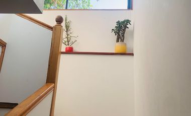 Casa En Venta. Las Condes. 4 Dormitorios y 4 Baños