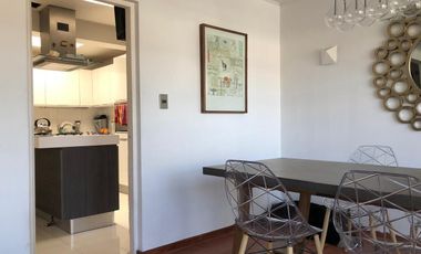 Casa En Venta. Las Condes. 4 Dormitorios y 4 Baños