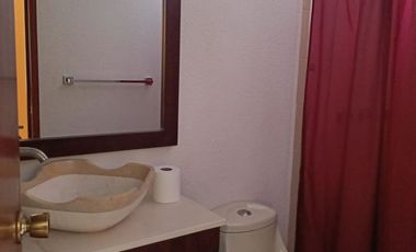 SE RENTA PRECIOSA CASA EN PRIVADA EN FRACCIONAMIENTO EL OLIMPO, TOLUCA MEXICO