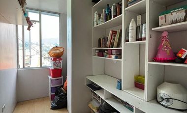 Departamento en venta en Av. Cuxibamba