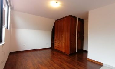 VENDO CASA RENTERA 100% RENTADA (8% DE RENTABILIDAD ANUAL)