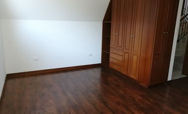 VENDO CASA RENTERA 100% RENTADA (8% DE RENTABILIDAD ANUAL)