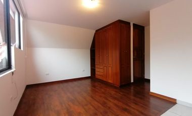 VENDO CASA RENTERA 100% RENTADA (8% DE RENTABILIDAD ANUAL)