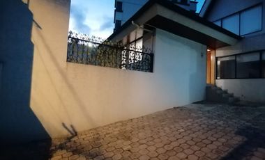 VENDO CASA RENTERA 100% RENTADA (8% DE RENTABILIDAD ANUAL)