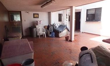 AMPLIA CASA EN LINDAVISTA