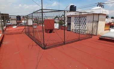 AMPLIA CASA EN LINDAVISTA