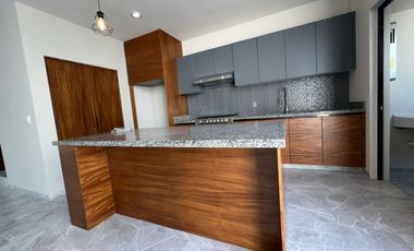 CASA EN VENTA EN VALLE IMPERIAL ZAPOPAN