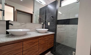 CASA EN VENTA EN VALLE IMPERIAL ZAPOPAN