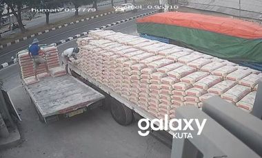 JUAL SEWA TANAH BONUS BANGUNAN PINGGIR JALAN UTAMA PROF IDA BAGUS MANTRA KETEWEL SUKAWATI GIANYAR, BALI
