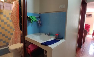 Oportunidad Única: Encantadora Casa Rentera con Patio y Garaje y 3 Departamentos, ¡Ideal para Invertir!