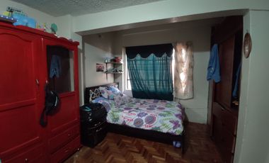 Oportunidad Única: Encantadora Casa Rentera con Patio y Garaje y 3 Departamentos, ¡Ideal para Invertir!