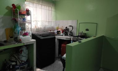 Oportunidad Única: Encantadora Casa Rentera con Patio y Garaje y 3 Departamentos, ¡Ideal para Invertir!