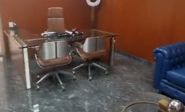 Oficina en Edificio More con Vista Parcial Al Golf